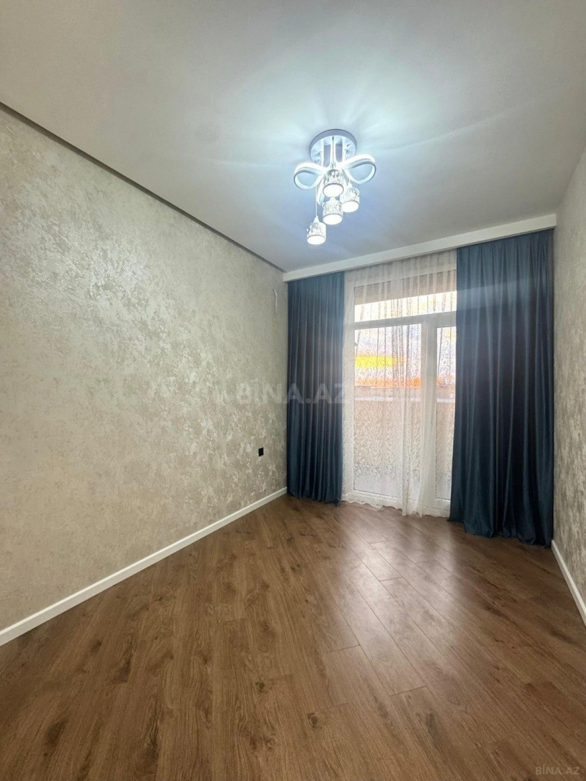Satılır 3 otaqlı mənzil 88 m²