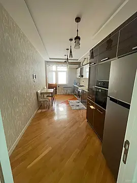 Kirayə verilir 2 otaqlı mənzil 120 m²