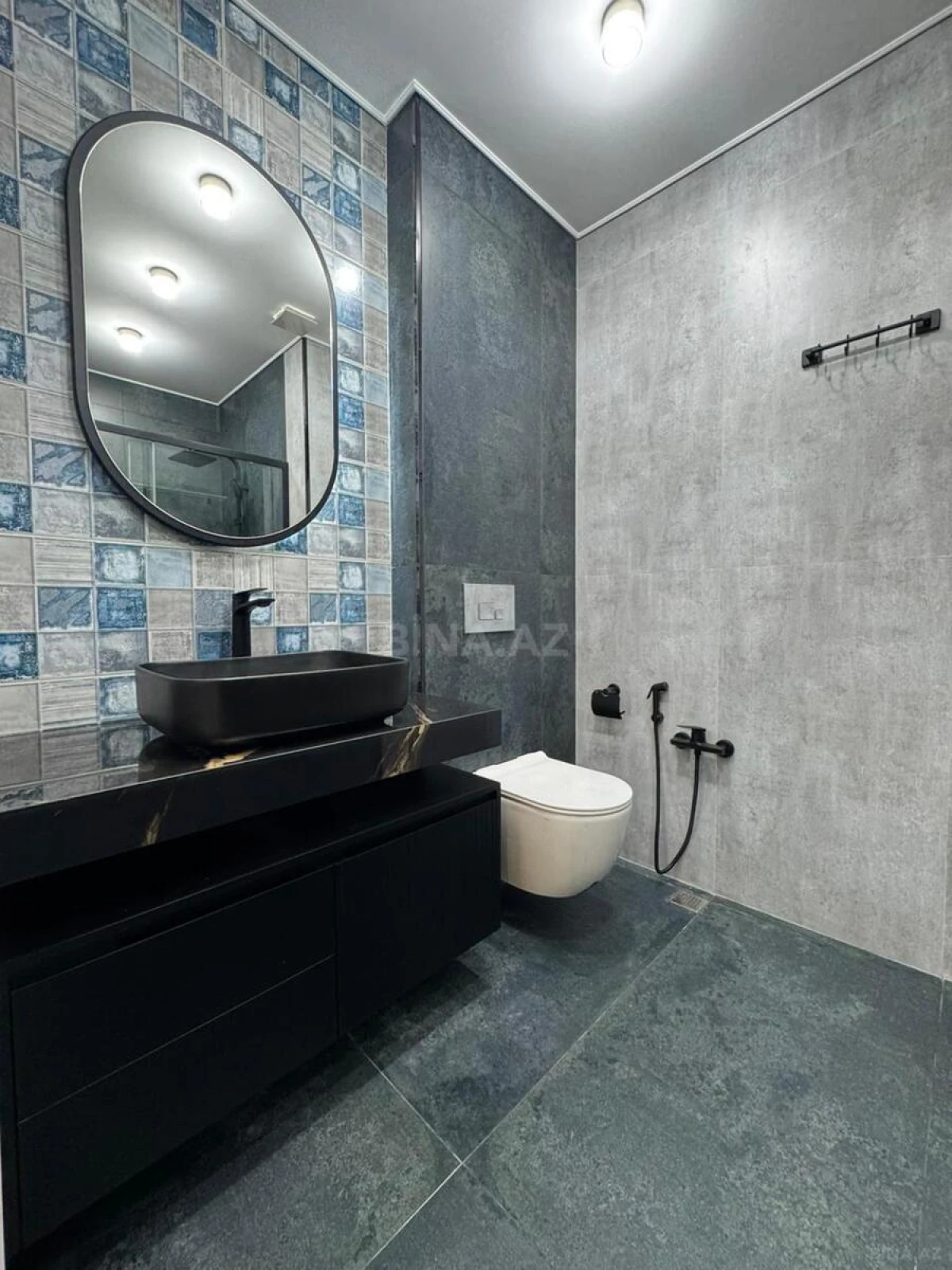 Satılır 3 otaqlı mənzil 120 m²