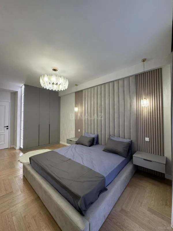 Satılır 3 otaqlı mənzil 120 m²