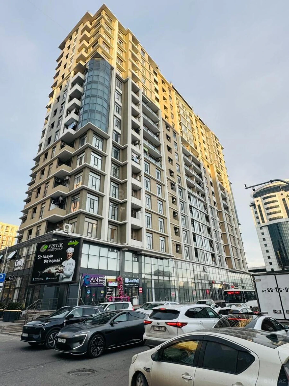 Satılır 3 otaqlı mənzil 120 m²