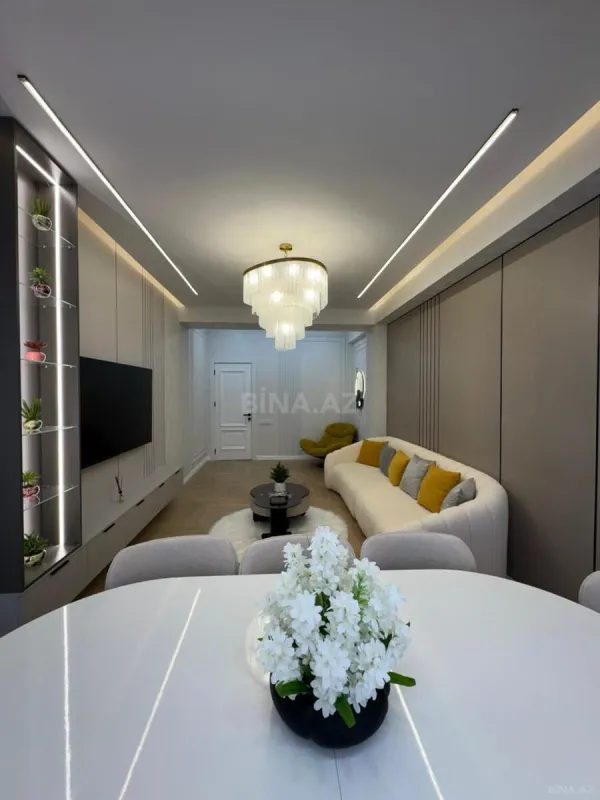 Satılır 3 otaqlı mənzil 120 m²