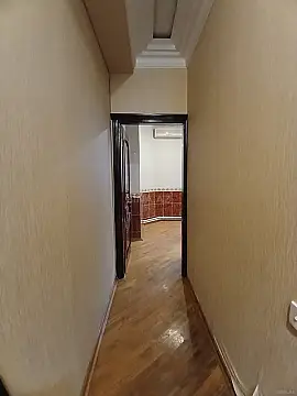 Satılır 4 otaqlı mənzil 175 m²
