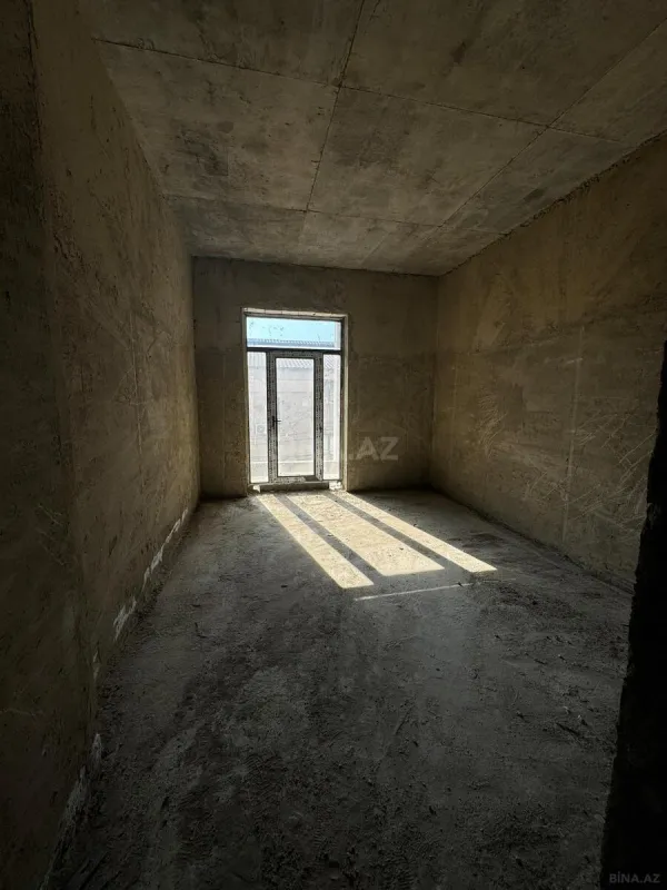 Satılır 2 otaqlı mənzil 62 m²