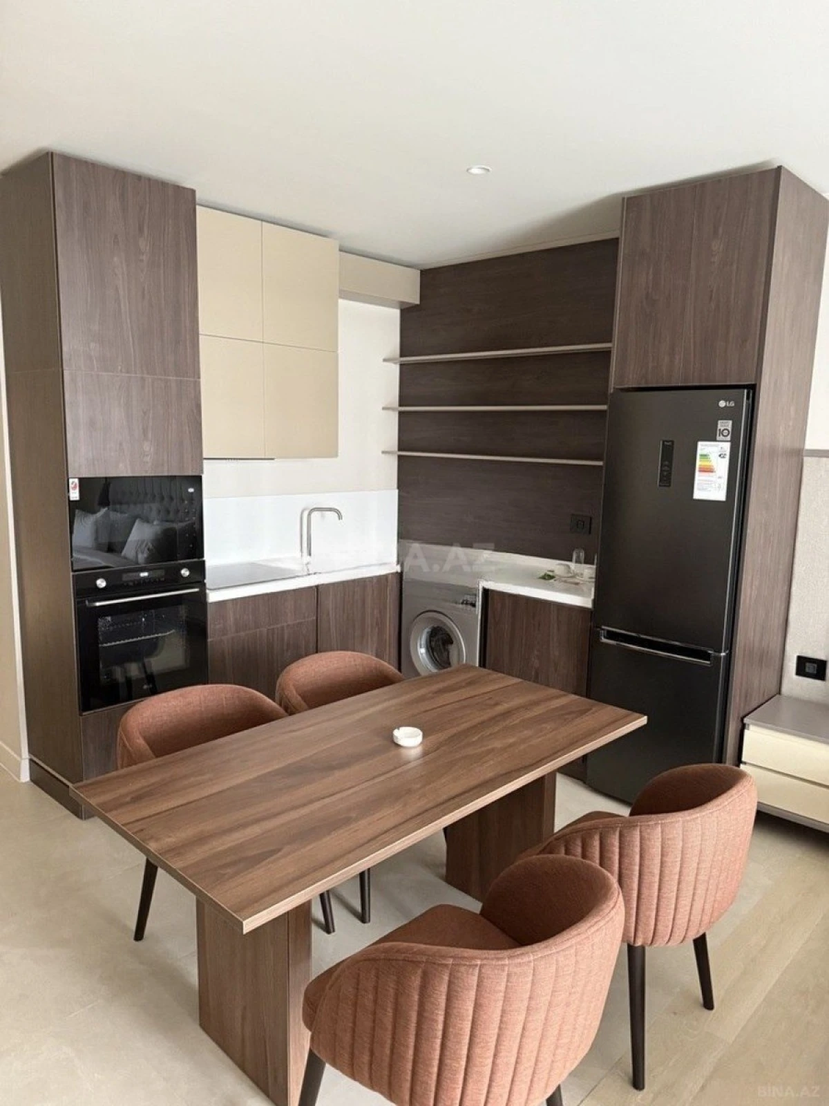 Satılır 1 otaqlı mənzil 57 m²