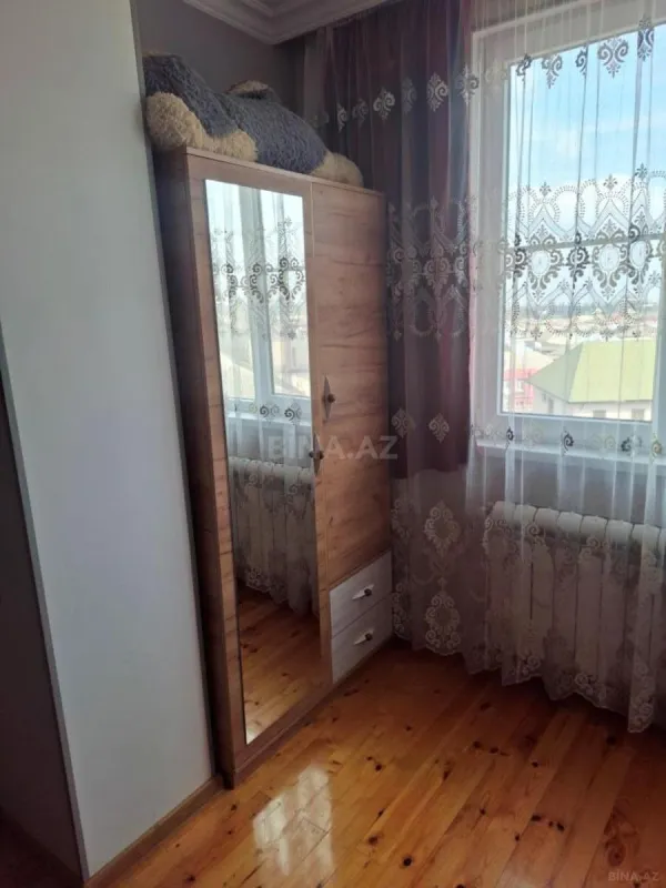 Satılır 5 otaqlı mənzil 112 m²