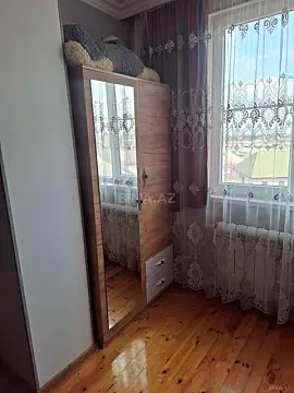 Satılır 5 otaqlı mənzil 112 m²