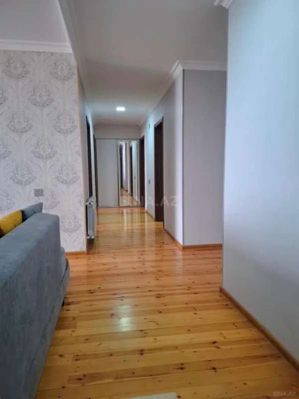 Satılır 5 otaqlı mənzil 112 m²