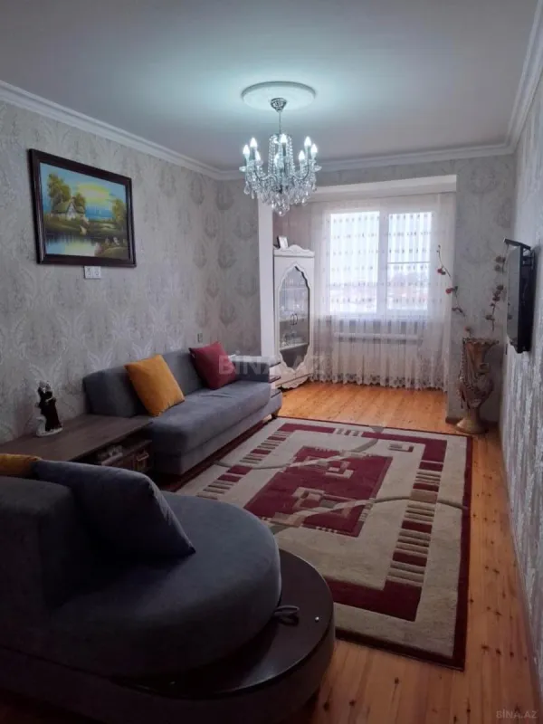 Satılır 5 otaqlı mənzil 112 m²