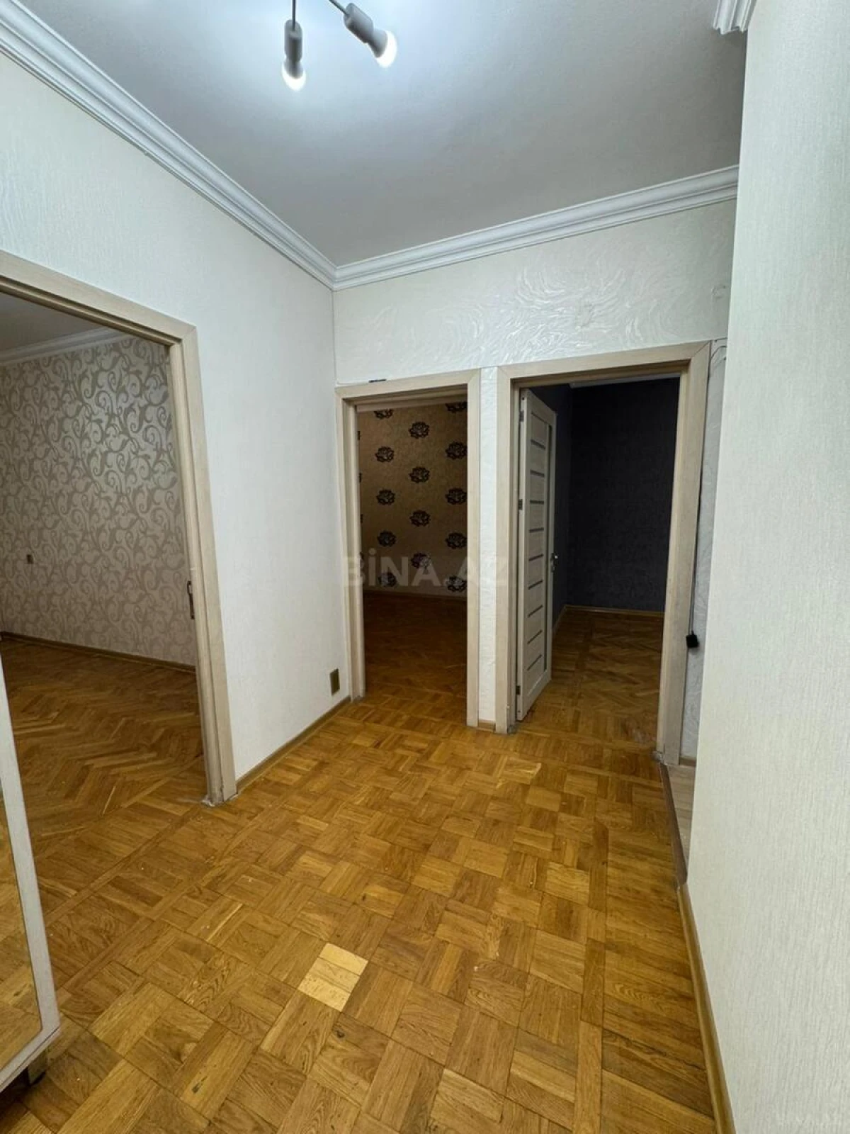 Satılır 3 otaqlı mənzil 90 m²
