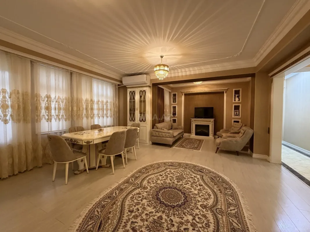 Satılır 2 otaqlı mənzil 100 m²