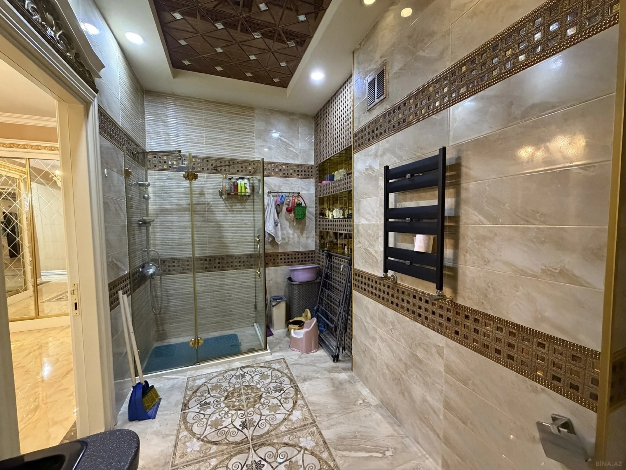 Satılır 2 otaqlı mənzil 100 m²