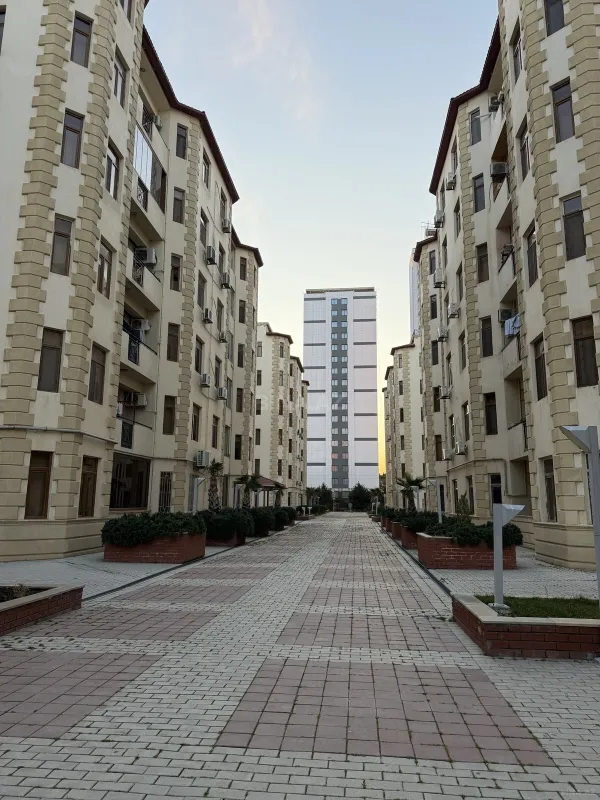Satılır 2 otaqlı mənzil 100 m²