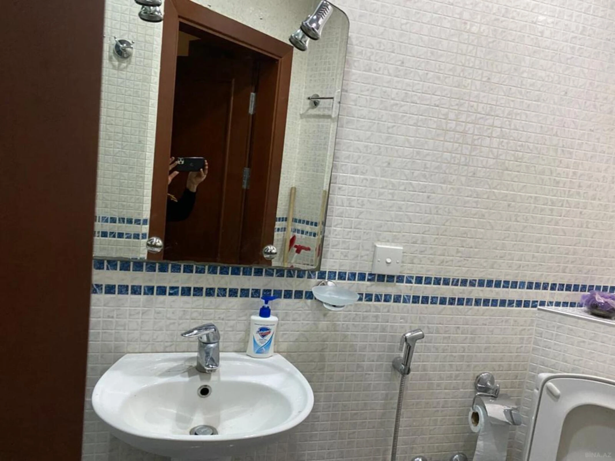 Kirayə verilir 2 otaqlı mənzil 60 m²