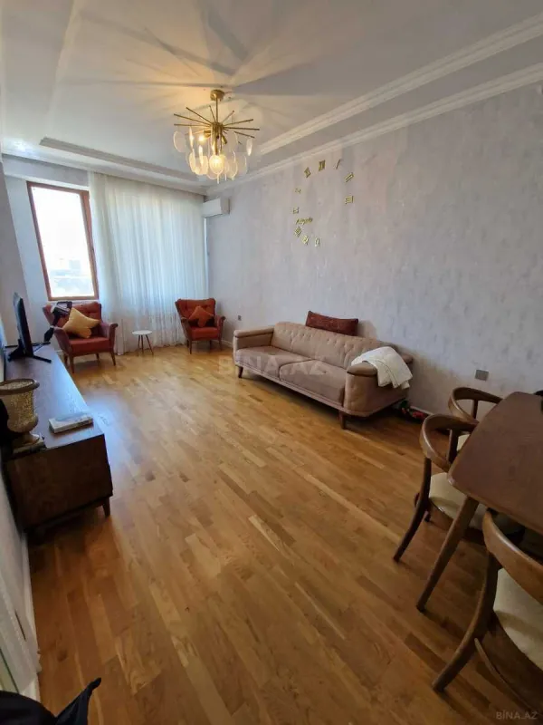 Satılır 2 otaqlı mənzil 68 m²