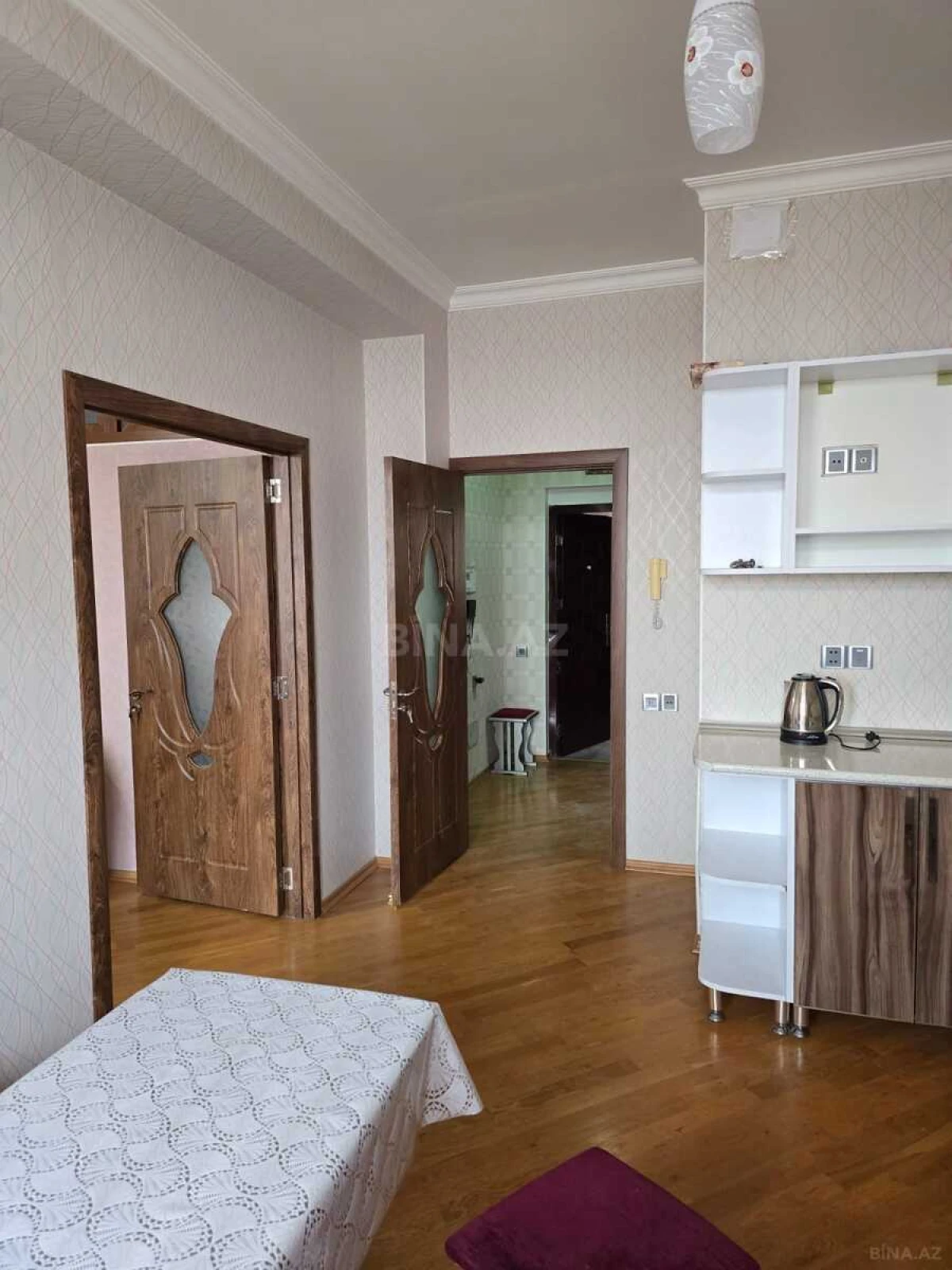 Kirayə verilir 2 otaqlı mənzil 70 m²