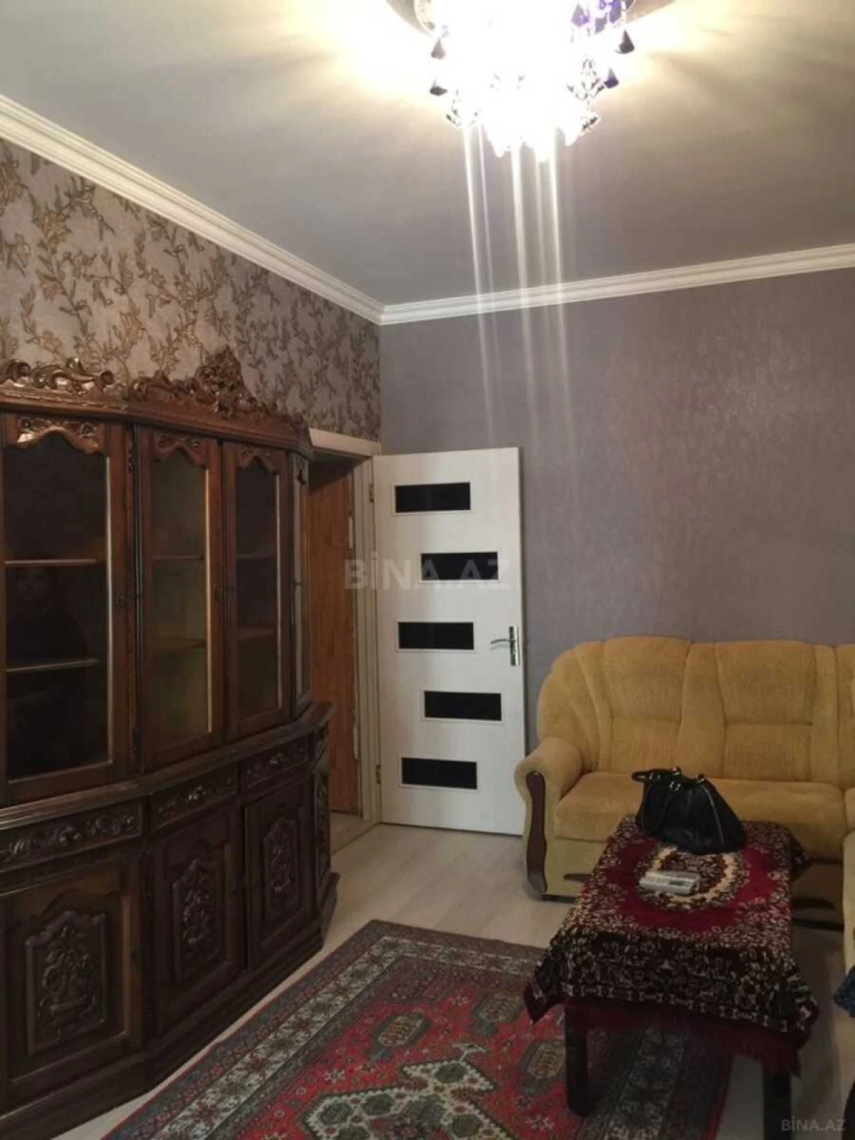 Kirayə verilir 2 otaqlı mənzil 70 m²