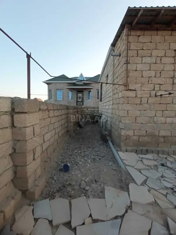 Satılır 2 otaqlı həyət evi 110 m²