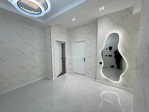 Satılır 2 otaqlı mənzil 65 m²