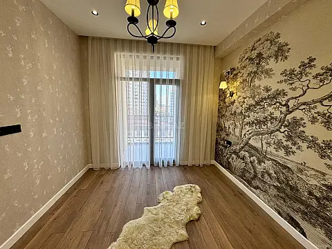 Satılır 2 otaqlı mənzil 65 m²