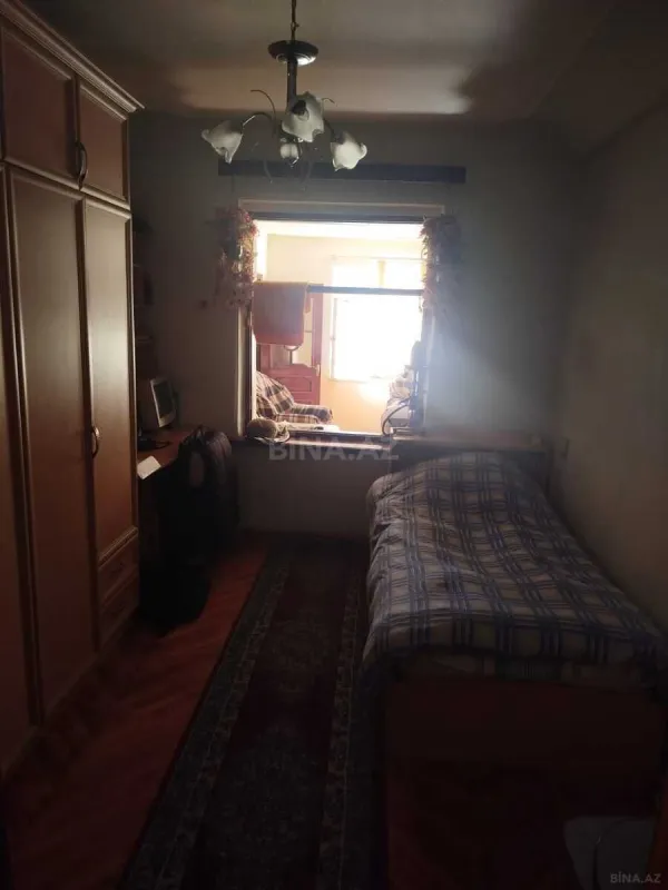 Satılır 2 otaqlı mənzil 84 m²