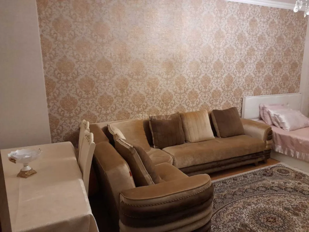 Kirayə verilir 1 otaqlı mənzil 52 m²