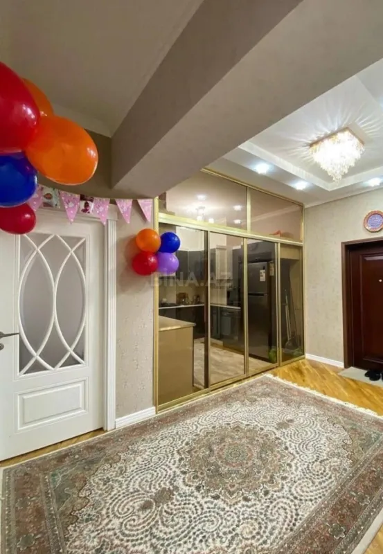 Satılır 3 otaqlı mənzil 100 m²