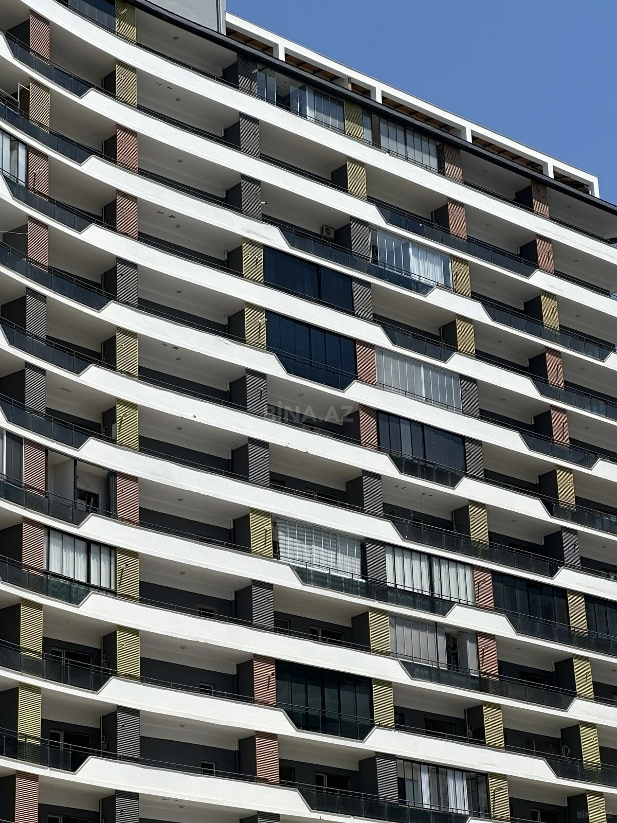 Satılır 2 otaqlı mənzil 91 m²