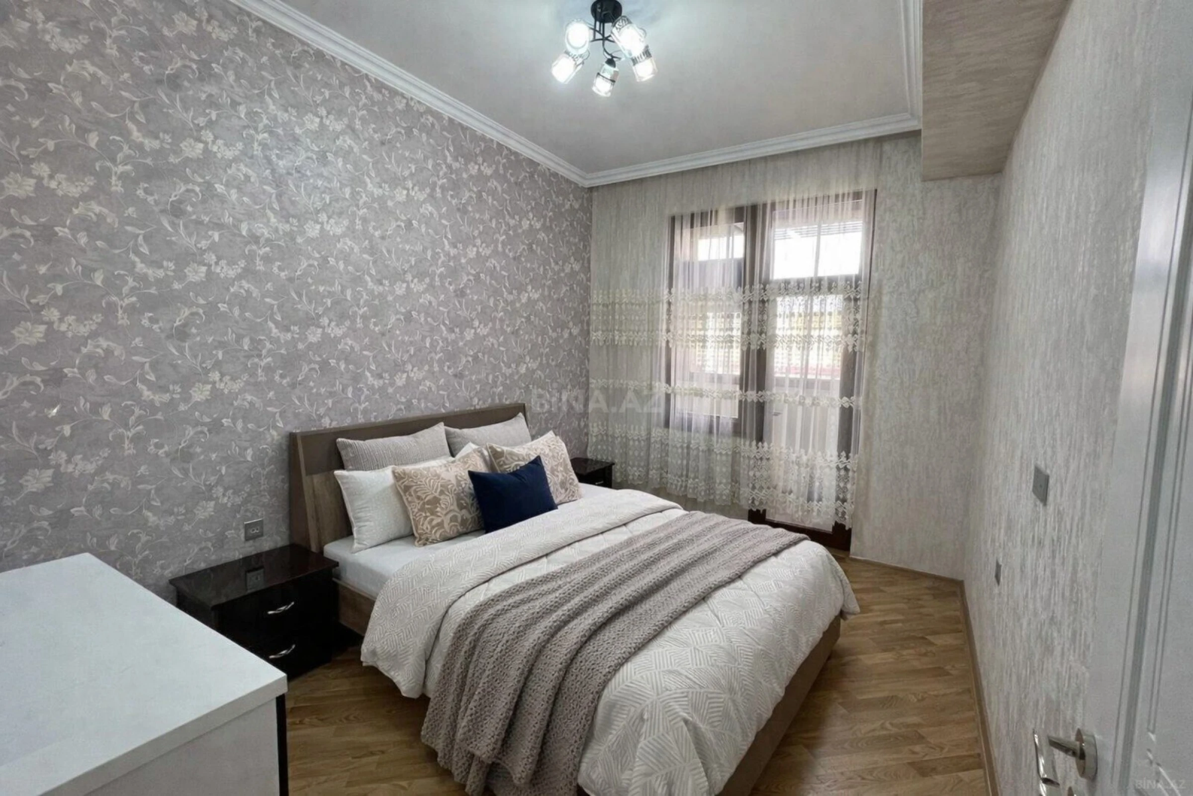 Satılır 3 otaqlı mənzil 67 m²