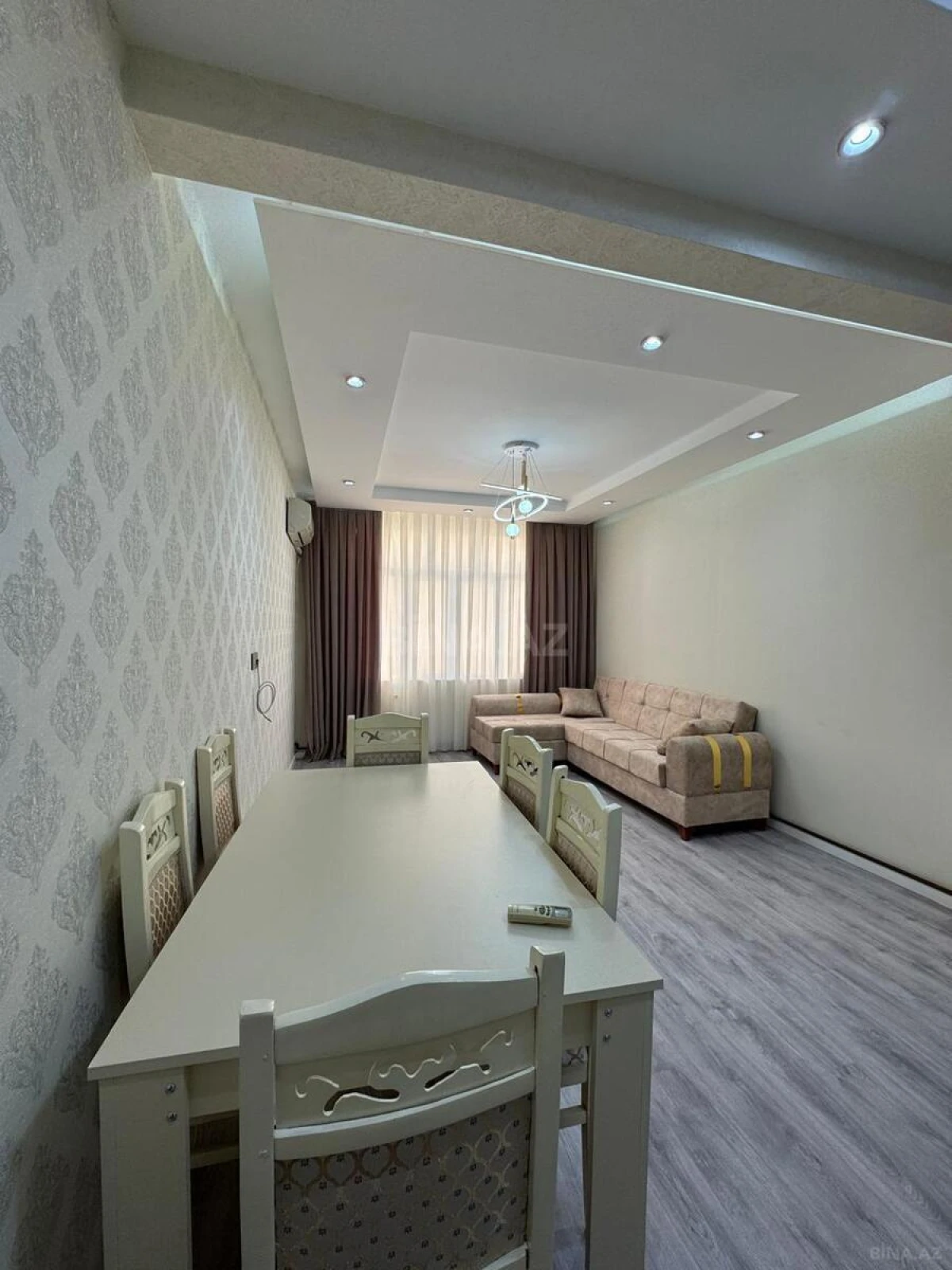 Satılır 2 otaqlı mənzil 80 m²