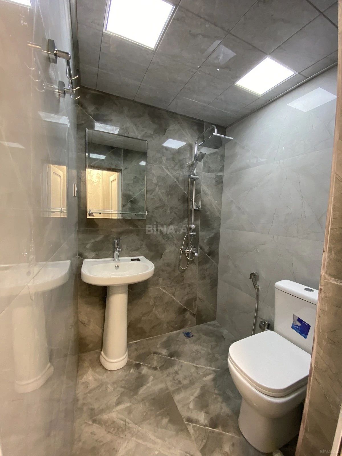 Satılır 2 otaqlı mənzil 40 m²