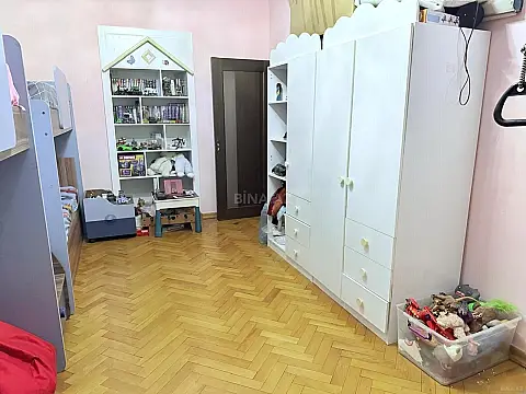 Satılır 3 otaqlı mənzil 90 m²