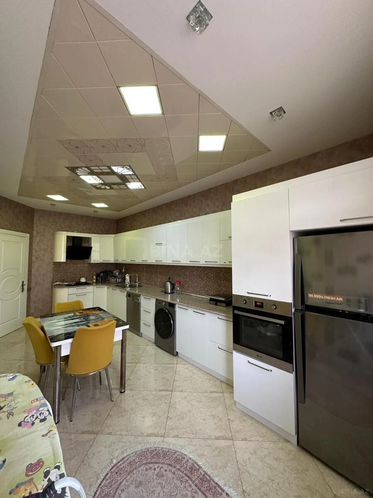 Satılır 3 otaqlı mənzil 127 m²