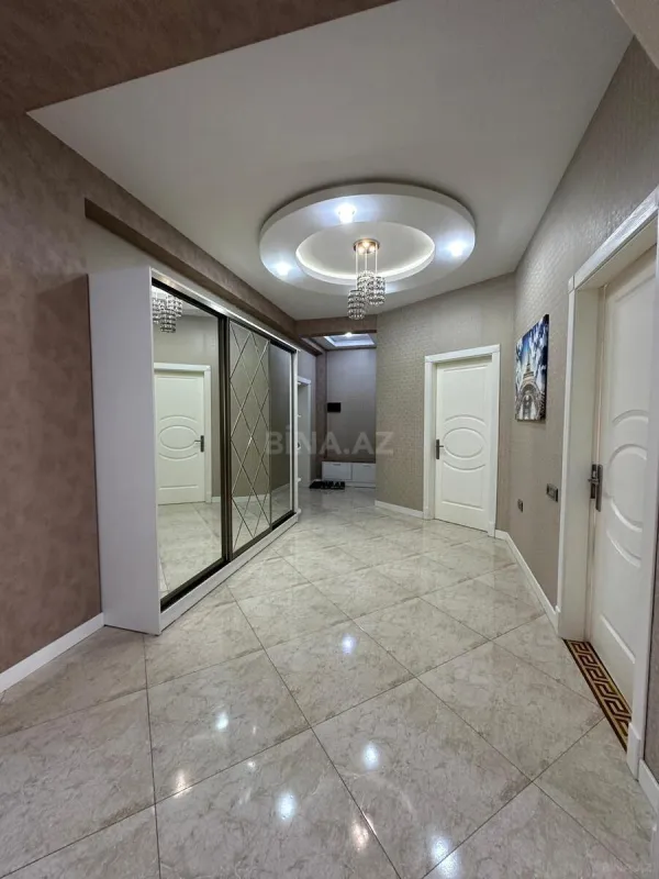 Satılır 3 otaqlı mənzil 127 m²
