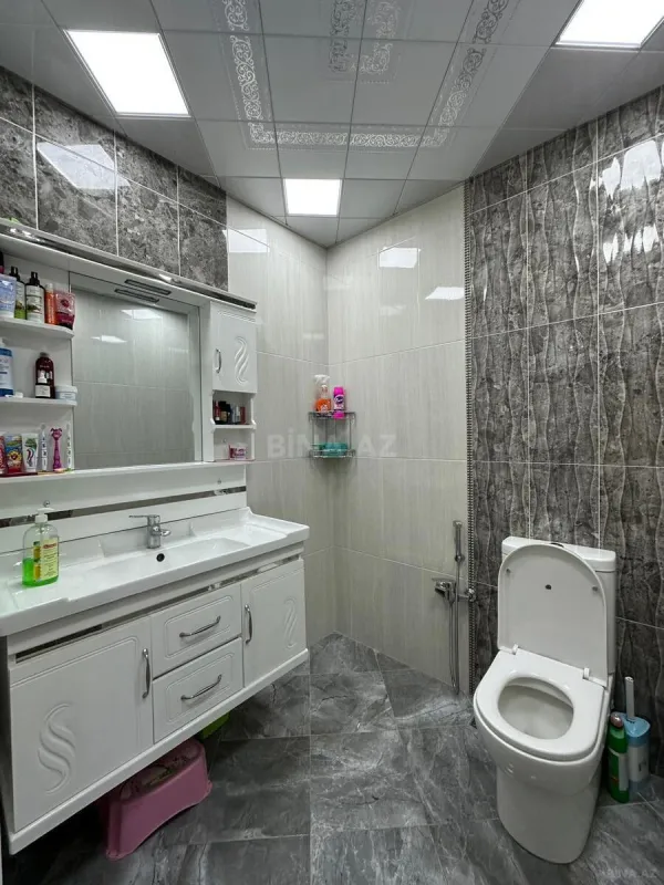 Satılır 3 otaqlı mənzil 127 m²