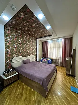 Satılır 3 otaqlı mənzil 127 m²