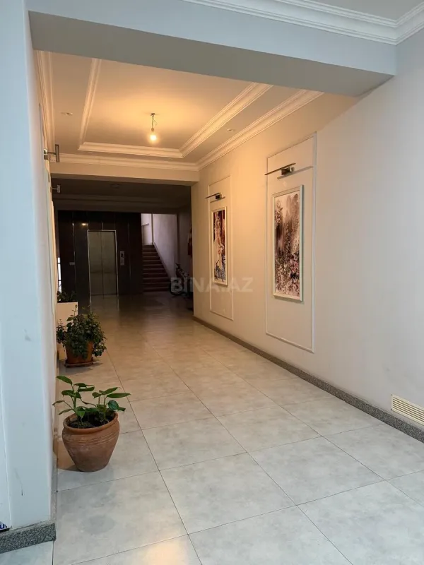 Satılır 2 otaqlı mənzil 100 m²