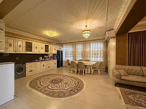 Satılır 2 otaqlı mənzil 100 m²