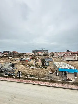 Satılır 9 otaqlı həyət evi 460 m²