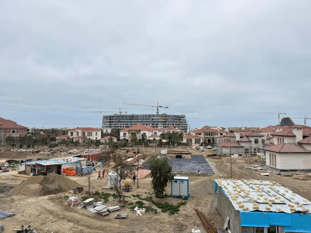 Satılır 9 otaqlı həyət evi 460 m²