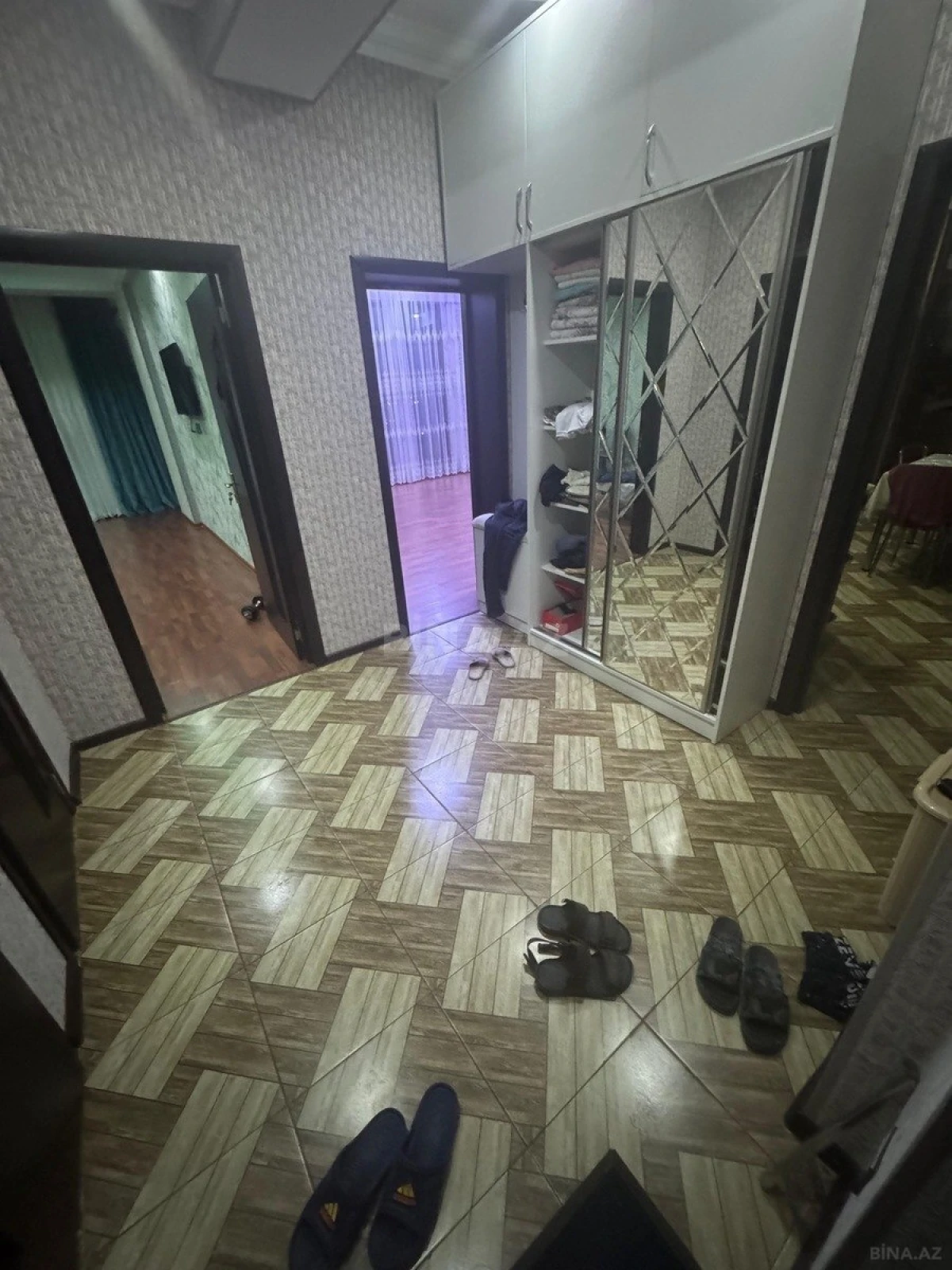 Kirayə verilir 3 otaqlı mənzil 110 m²