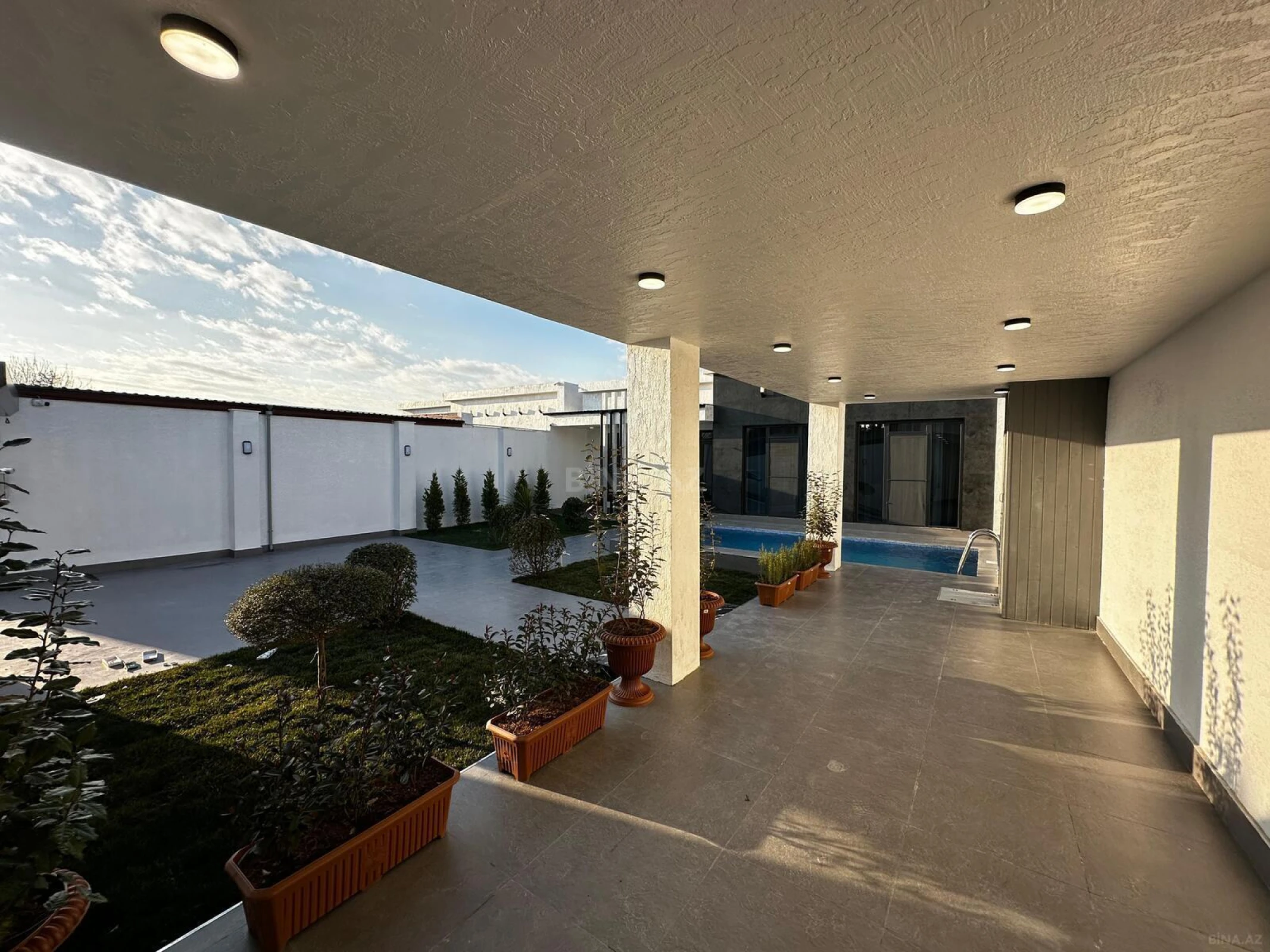 Satılır 4 otaqlı həyət evi 150 m²
