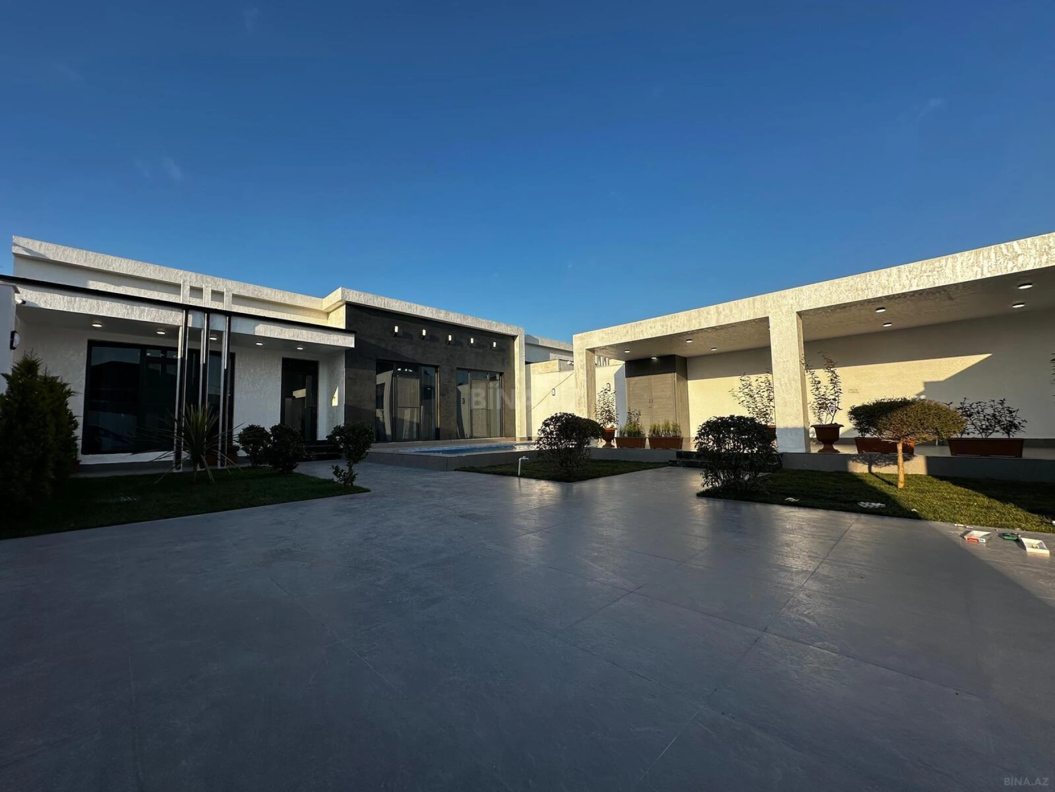 Satılır 4 otaqlı həyət evi 150 m²