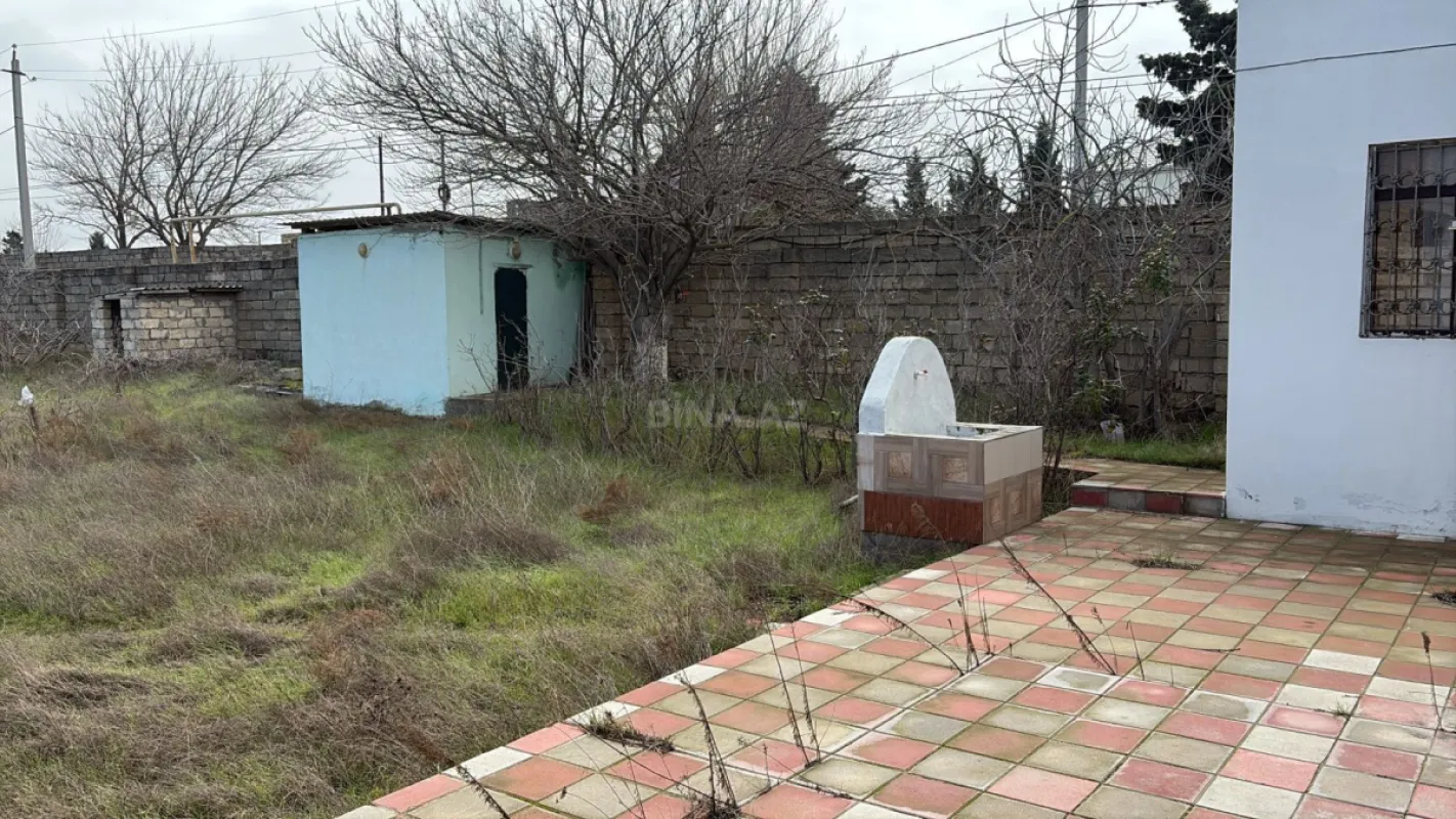Satılır 1 otaqlı həyət evi 70 m²