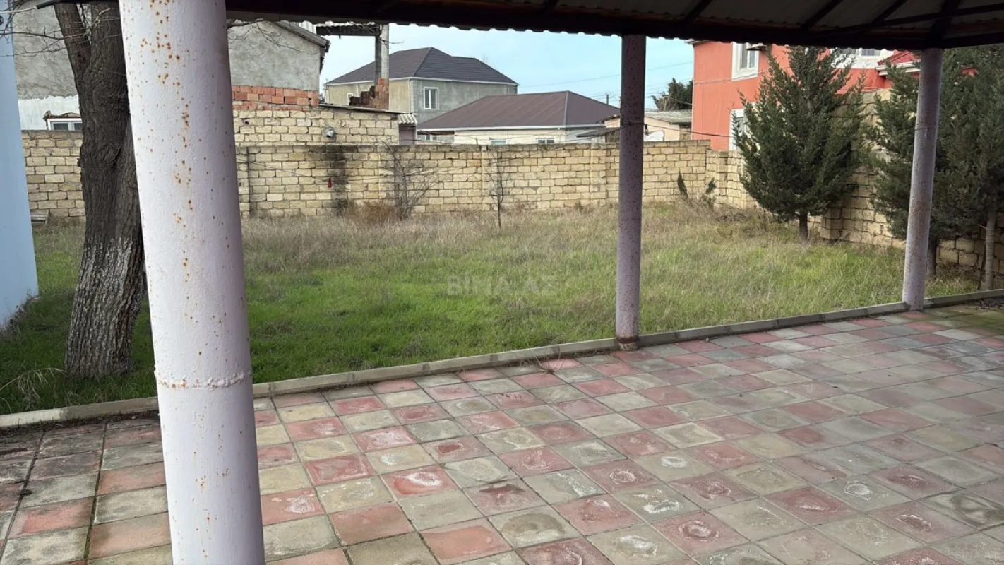 Satılır 1 otaqlı həyət evi 70 m²