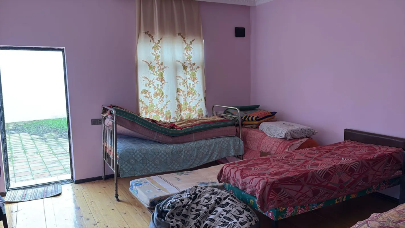 Satılır 1 otaqlı həyət evi 70 m²