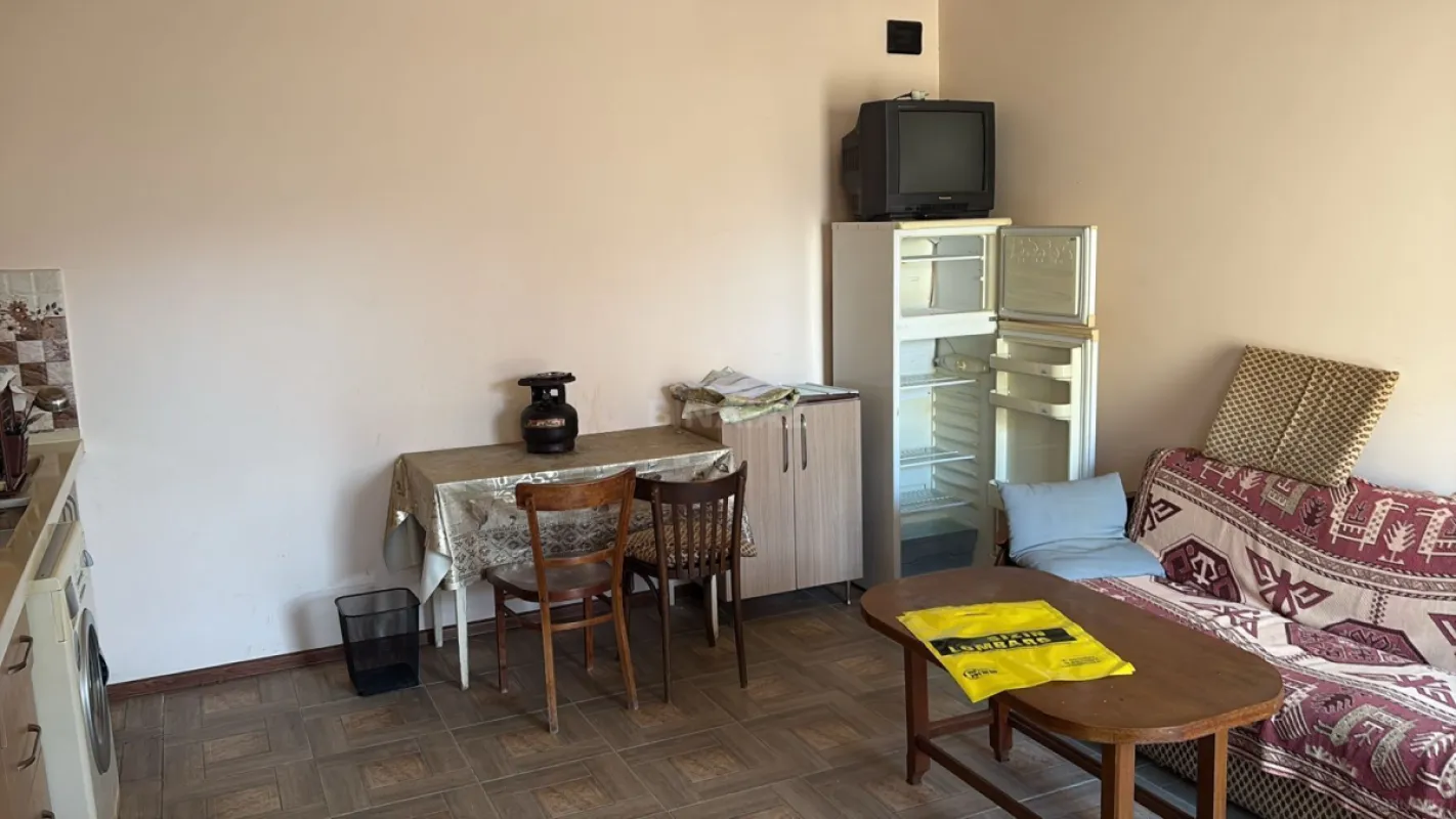 Satılır 1 otaqlı həyət evi 70 m²