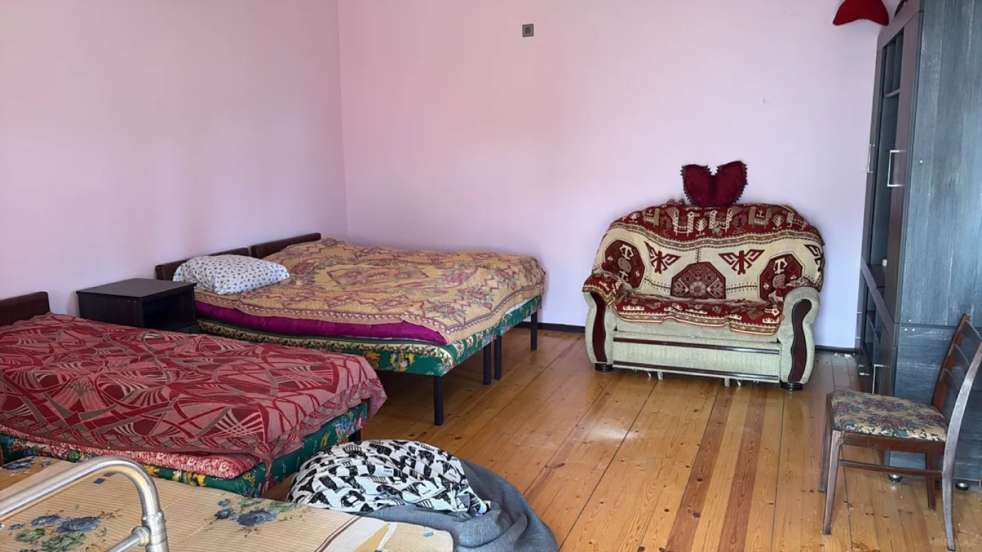 Satılır 1 otaqlı həyət evi 70 m²