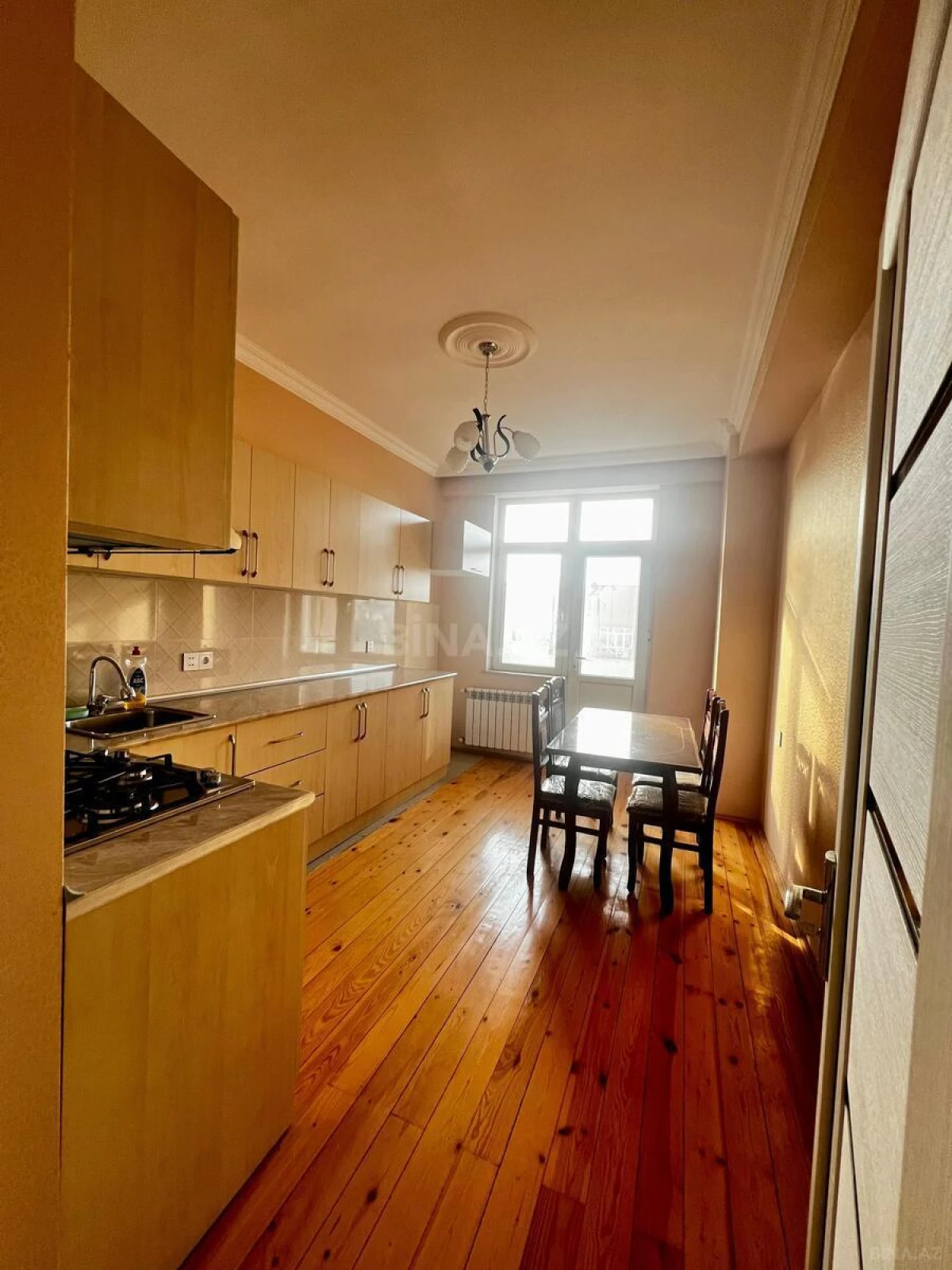 Satılır 3 otaqlı mənzil 105 m²