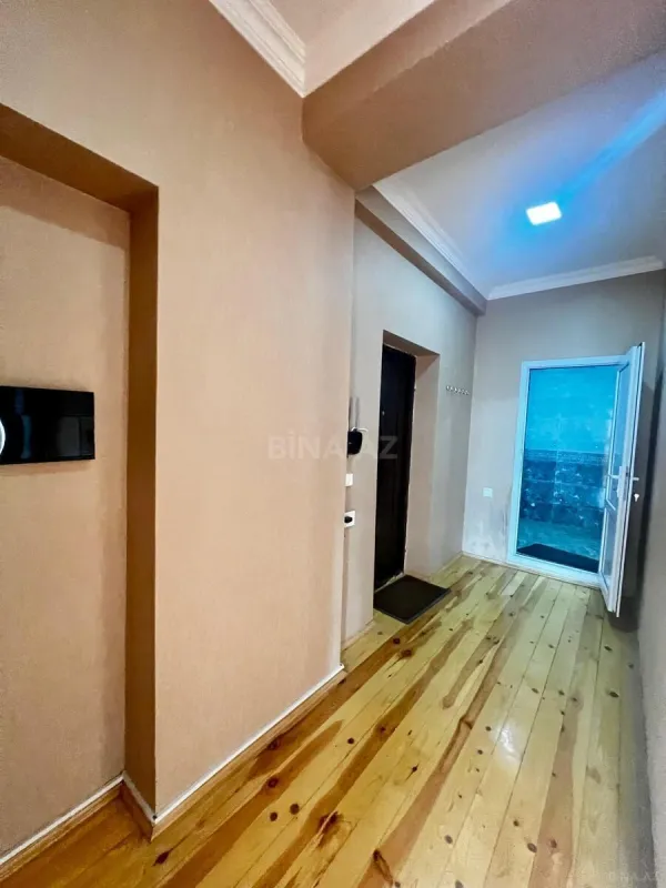 Satılır 3 otaqlı mənzil 105 m²